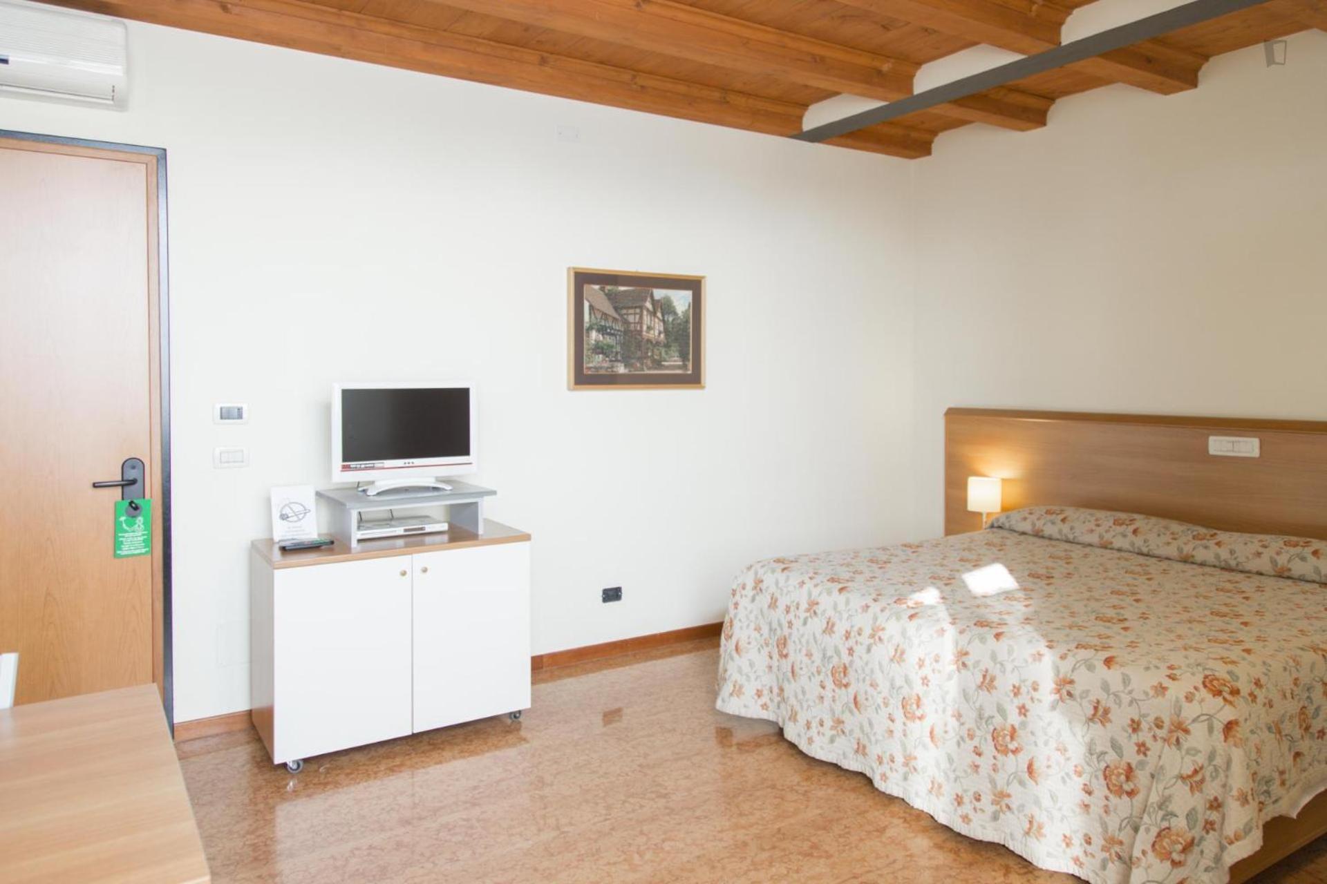 Residenza Carracci Aparthotel Bologna Eksteriør bilde