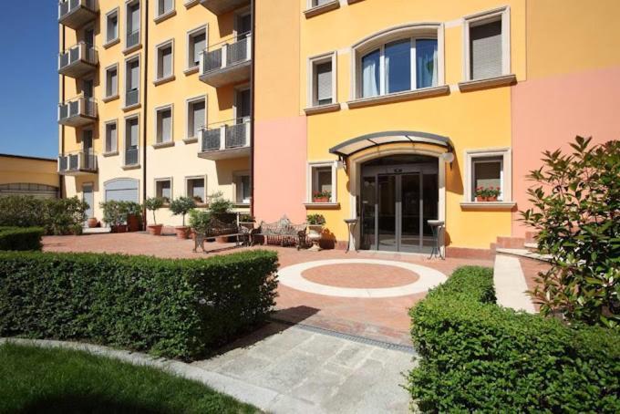 Residenza Carracci Aparthotel Bologna Eksteriør bilde