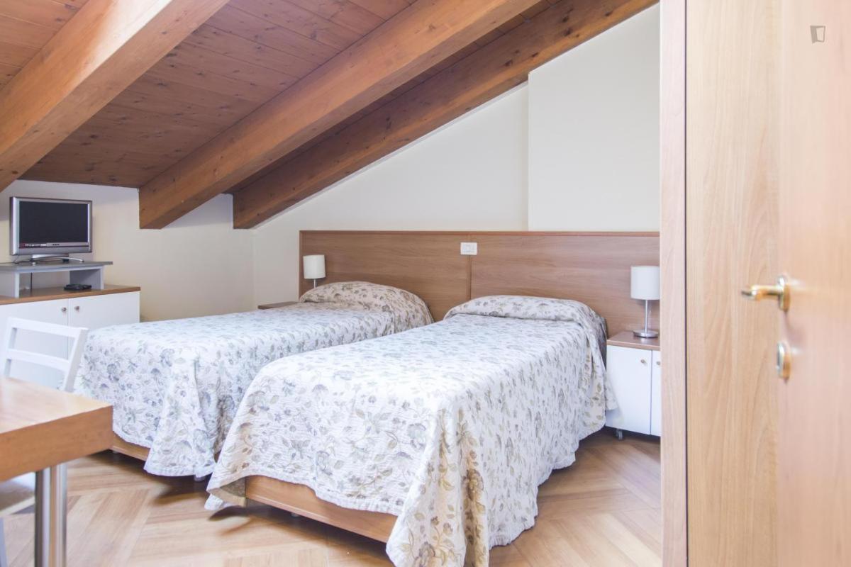 Residenza Carracci Aparthotel Bologna Eksteriør bilde